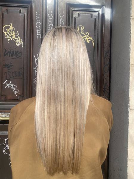 Mèches et couleur avec patine blond Schwarzkopf à Marseille 13007